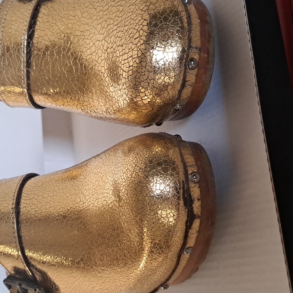 Shoe - Picture 5 of 5